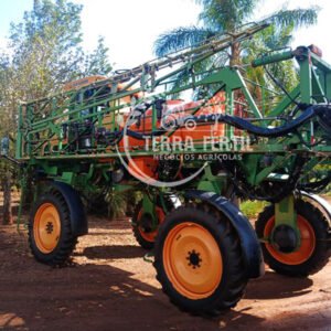 Pulverizador Stara Gladiador 2300 2013 Usado 4x4 27m - 5.020h - Imagem 3