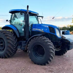 Trator New Holland T7.205 2017 Usado 182 CV 4x4 - 4.100h