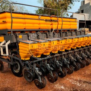 Plantadeira Valtra BP 1106L 2015 Usada 11 Linhas Mecânica