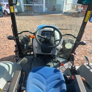 Trator New Holland T4 75S - Imagem 4