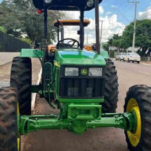Trator John Deere 5303 - Imagem 3