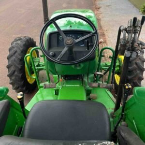 Trator John Deere 5303 - Imagem 5