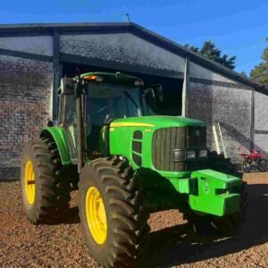 Trator John Deere 6145J – Ano 2013